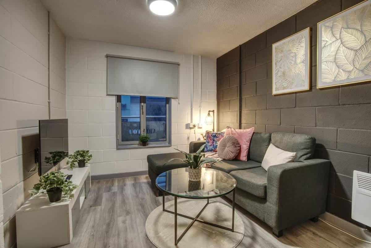 1Br City Centre Apt, Self Check In, Wifi, By Derbnb Sheffield Exteriér fotografie